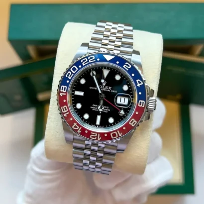 Rolex GMT Pepsi Jubilee Band – Iconic Elegance & Precision 2